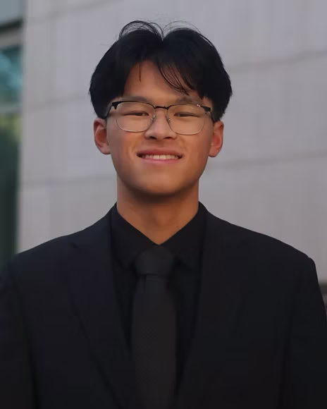 Portrait of Leandro Zheng